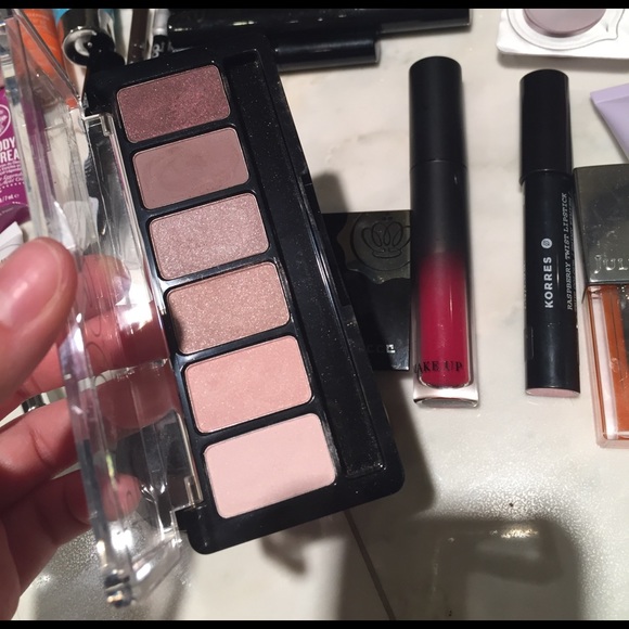 GLOSSY BOX BUNDLE - Picture 8 of 8